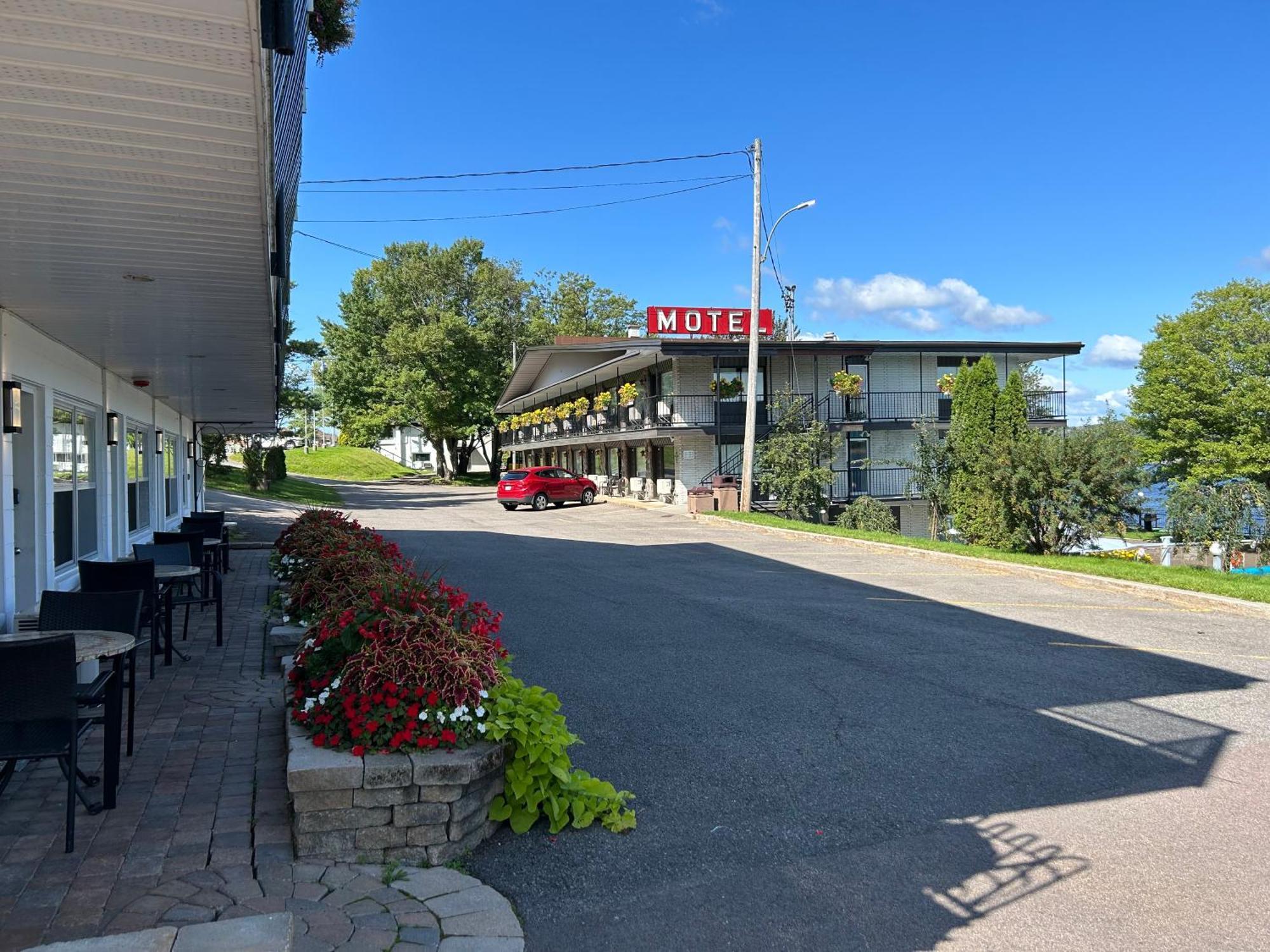 Panoramique Motel 3*